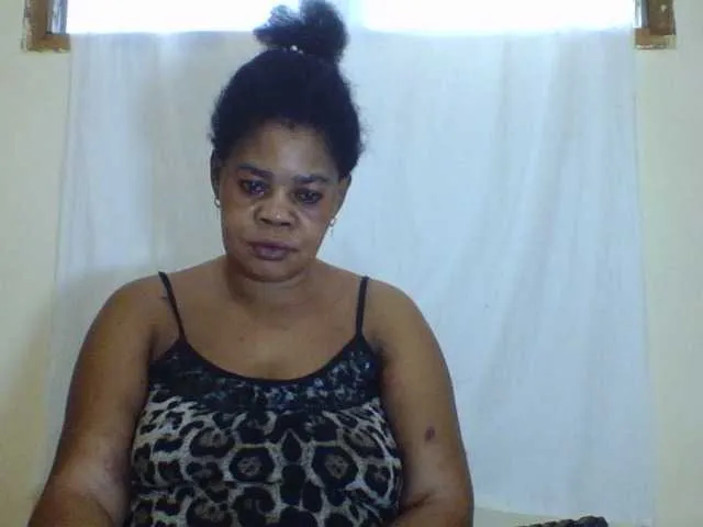 Live sex webcam photo for Sexydove #275631538