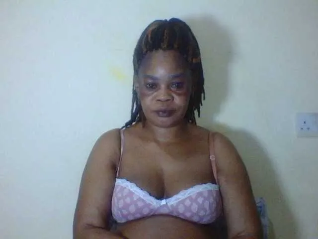 Live sex webcam photo for Sexydove #277073224