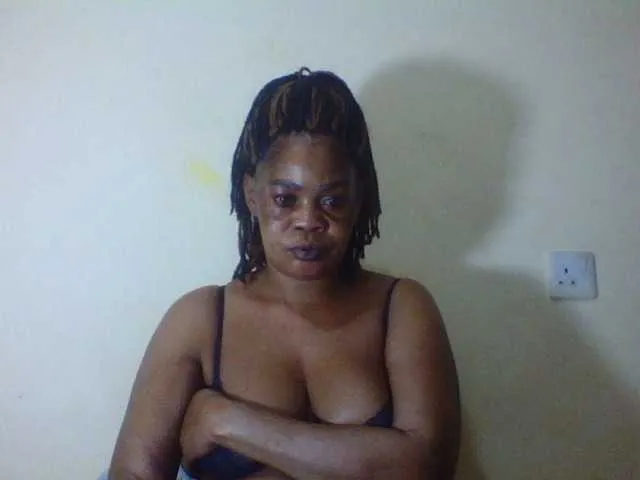 Live sex webcam photo for Sexydove #277092482