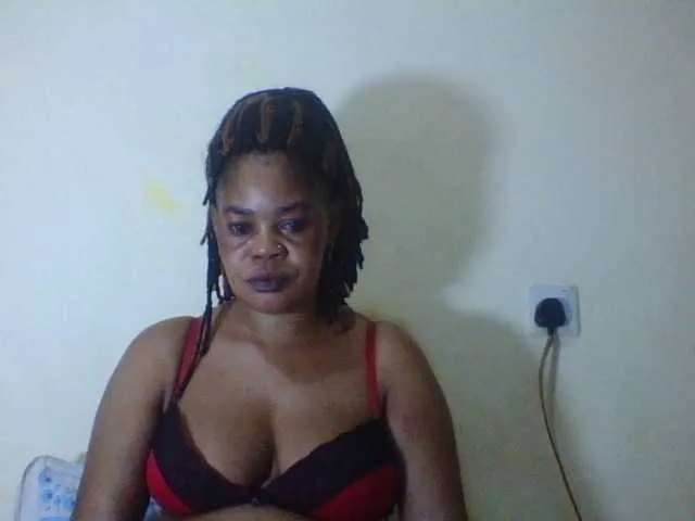 Live sex webcam photo for Sexydove #277258802