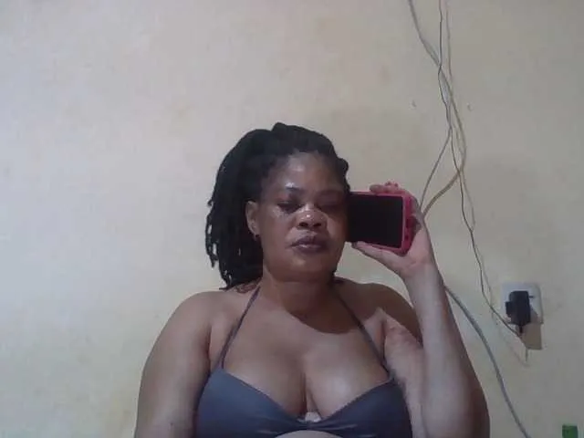 Live sex webcam photo for Sexydove #293537459