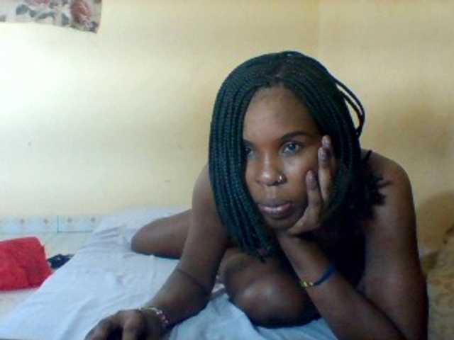 Live sex webcam photo for Sexyebonygal #278085903