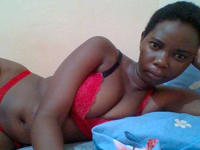 Live sex webcam photo for Sexyebonygal #290674469