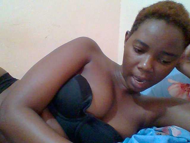 Live sex webcam photo for Sexyebonygal #291014336