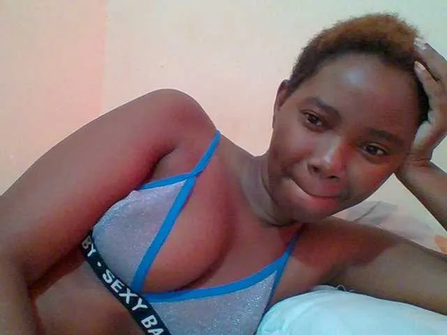 Live sex webcam photo for Sexyebonygal #291177180