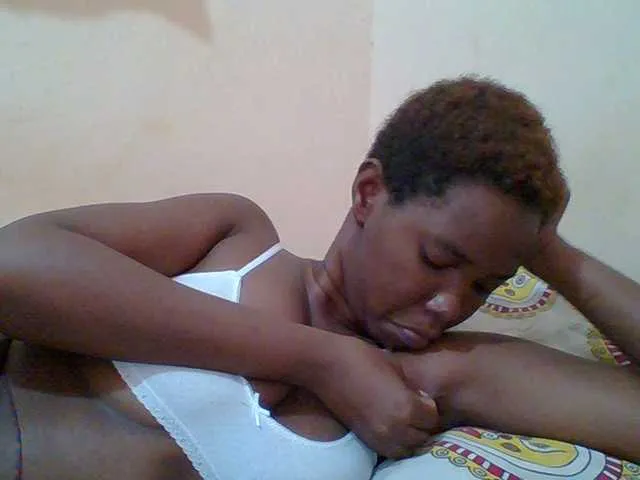 Live sex webcam photo for Sexyebonygal #291205345