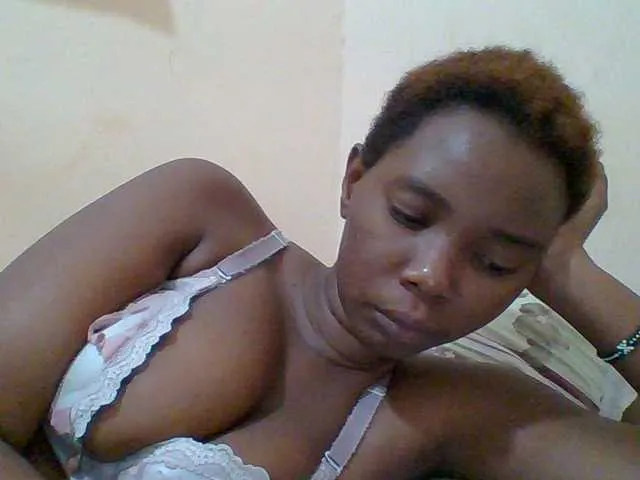 Live sex webcam photo for Sexyebonygal #291254219