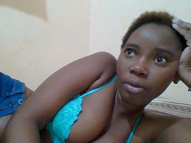 Live sex webcam photo for Sexyebonygal #291279856