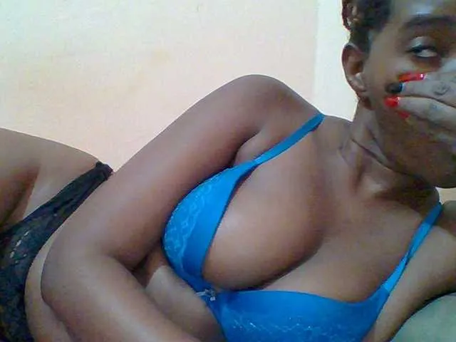 Live sex webcam photo for Sexyebonygal #291410660