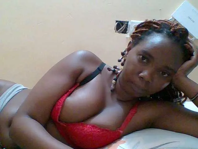 Live sex webcam photo for Sexyebonygal #292115592