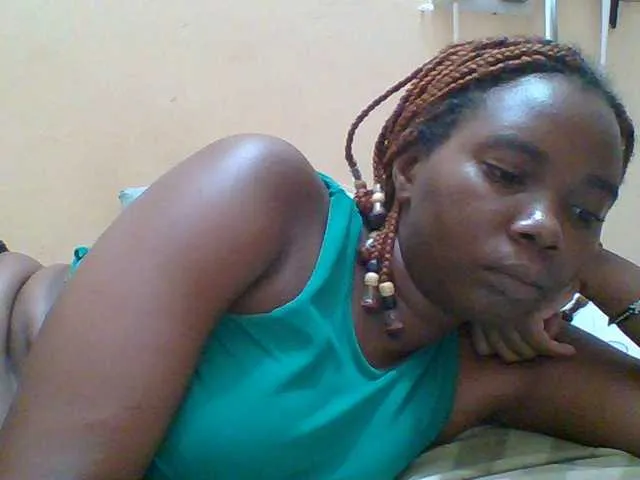 Live sex webcam photo for Sexyebonygal #292184562