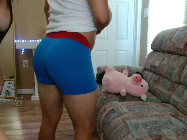 Live sex webcam photo for Sexyfunroom #278130281