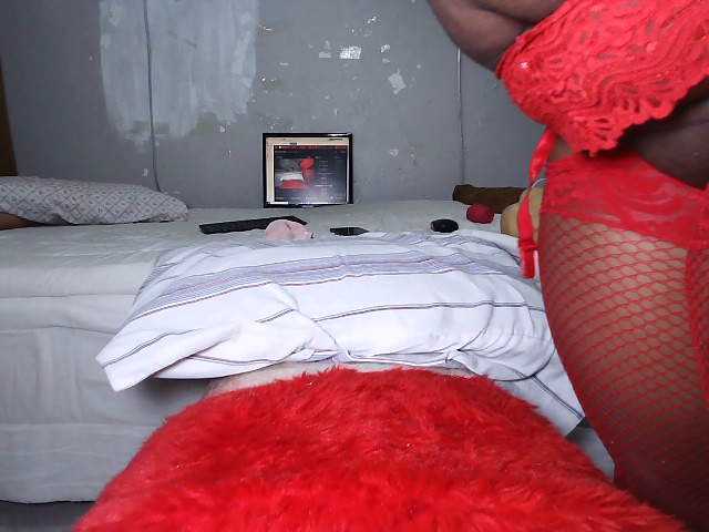 Live sex webcam photo for Sexygodess777 #290578080