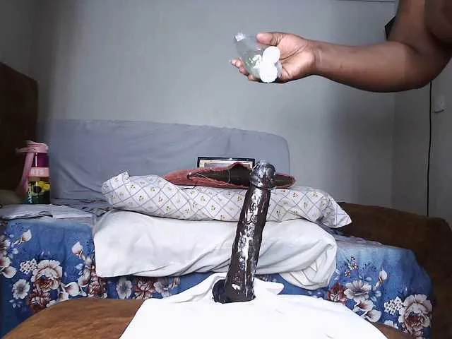 Live sex webcam photo for Sexygodess777 #292292409