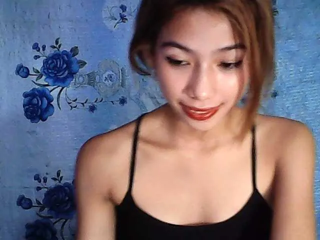 Live sex webcam photo for SexyhotBabe4u #272379422