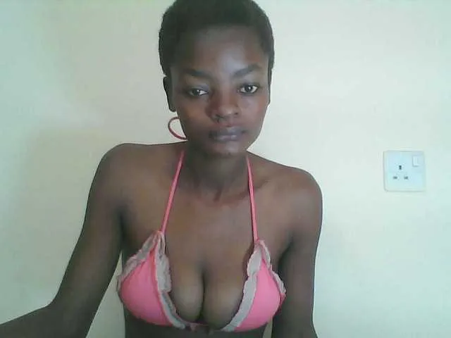Live sex webcam photo for Sexyhotgal #288067133