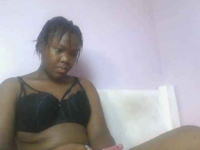 Live sex webcam photo for Sexyicey #293421913