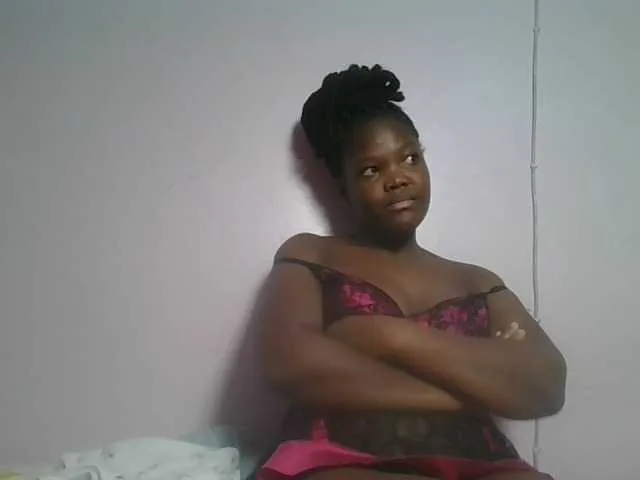 Live sex webcam photo for Sexyicey #293694001
