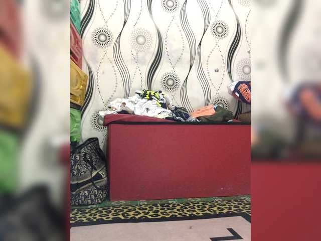 Live sex webcam photo for Sexyjanelle #273375438