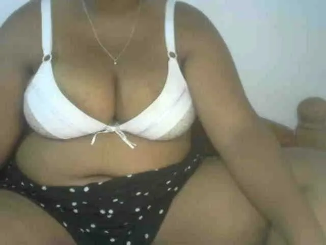 Live sex webcam photo for Sexyjasmine3 #291035697