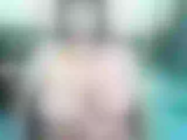 Live sex webcam photo for Sexymama74 #290595217
