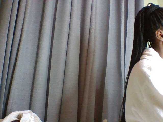 Live sex webcam photo for Sexymaya22 #291402119