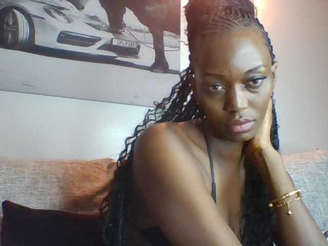 Live sex webcam photo for Sexymaya22 #291610490