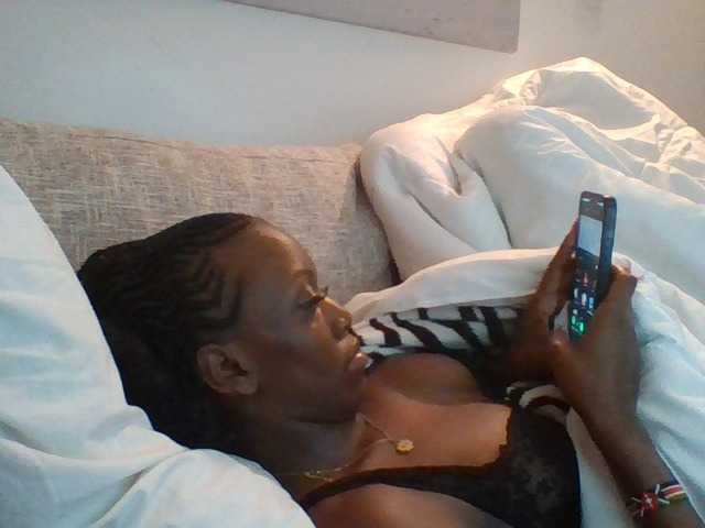 Live sex webcam photo for Sexymaya22 #291632994