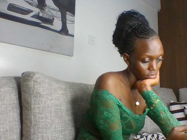 Live sex webcam photo for Sexymaya22 #291649961