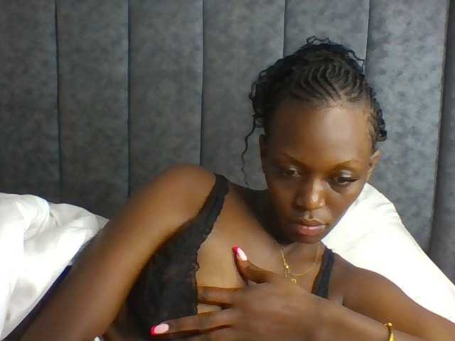 Live sex webcam photo for Sexymaya22 #291667830