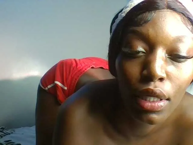 Live sex webcam photo for Sexymaya22 #291834336