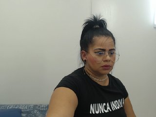 Live sex webcam photo for Sexymoonlatin #211940808