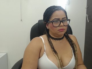 Live sex webcam photo for Sexymoonlatin #214653387