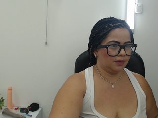 Live sex webcam photo for Sexymoonlatin #215081819