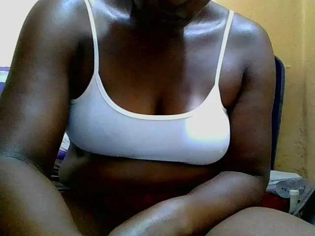 Live sex webcam photo for Sexymummy1 #292679898