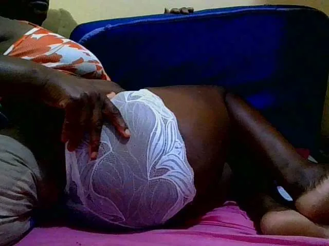 Live sex webcam photo for Sexymummy1 #292691935