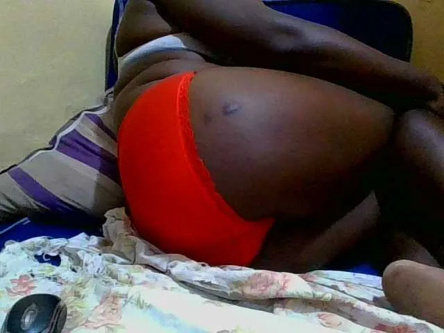 Live sex webcam photo for Sexymummy1 #292810943