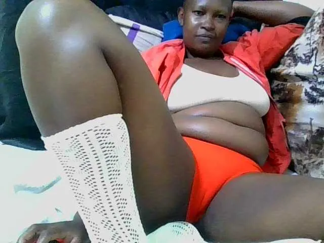Live sex webcam photo for Sexymummy1 #293120293