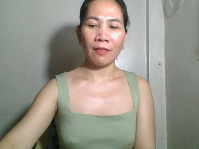 Live sex webcam photo for Sexynipps #275573562