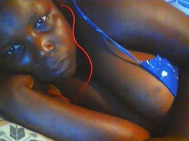 Live sex webcam photo for Sexypervet #271821796