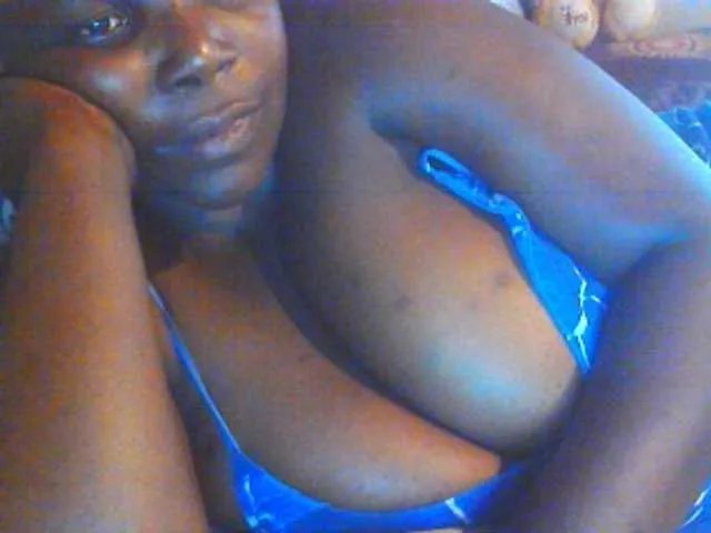 Live sex webcam photo for Sexypervet #271872523