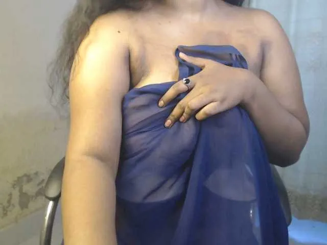 Live sex webcam photo for Sexysanvi #276871097