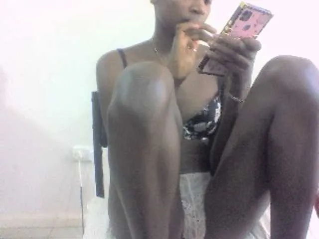 Live sex webcam photo for Sexyvanny #278159393