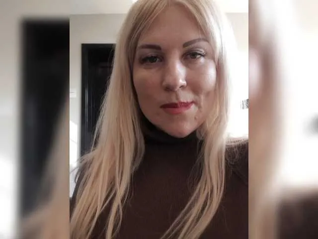 Live sex webcam photo for Sexywoman999 #272722248