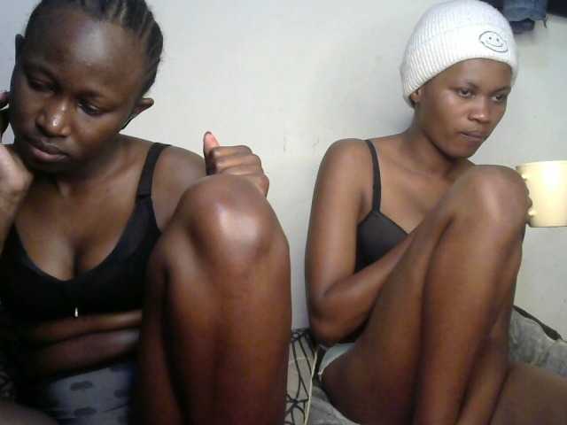 Live sex webcam photo for Sexyy-Duo #294129149