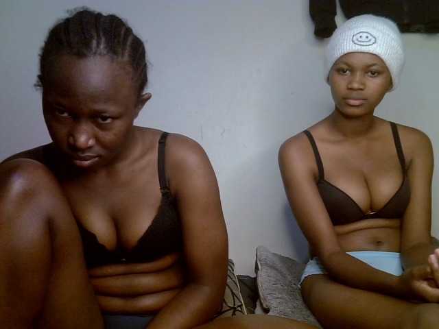 Live sex webcam photo for Sexyy-Duo #294178646