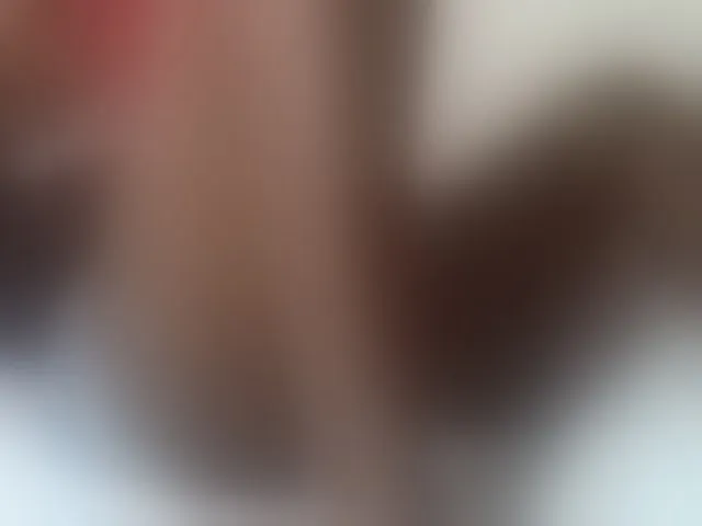 Live sex webcam photo for Sexyyves #293629926