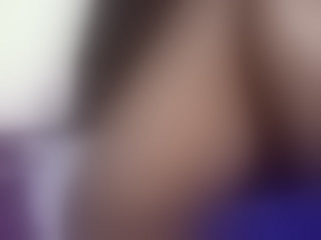Live sex webcam photo for Sexyyves #293919622