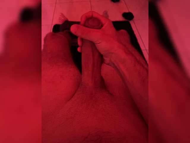 Live sex webcam photo for Sgoche100 #274583569