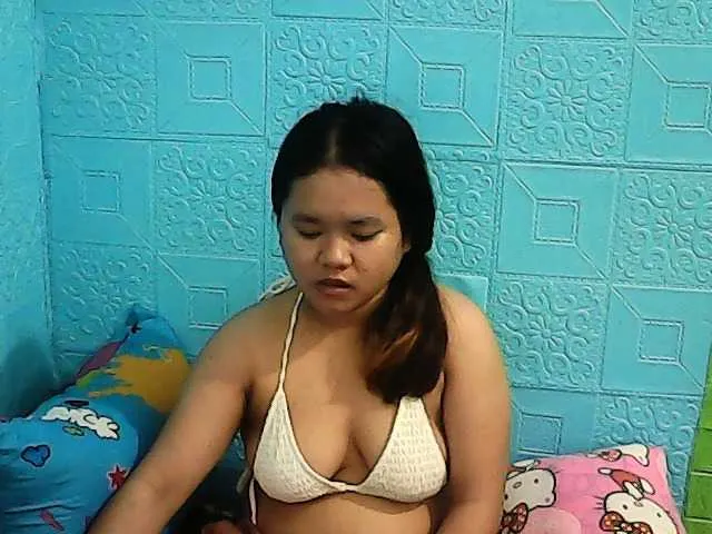Live sex webcam photo for ShailaJeen #292114227